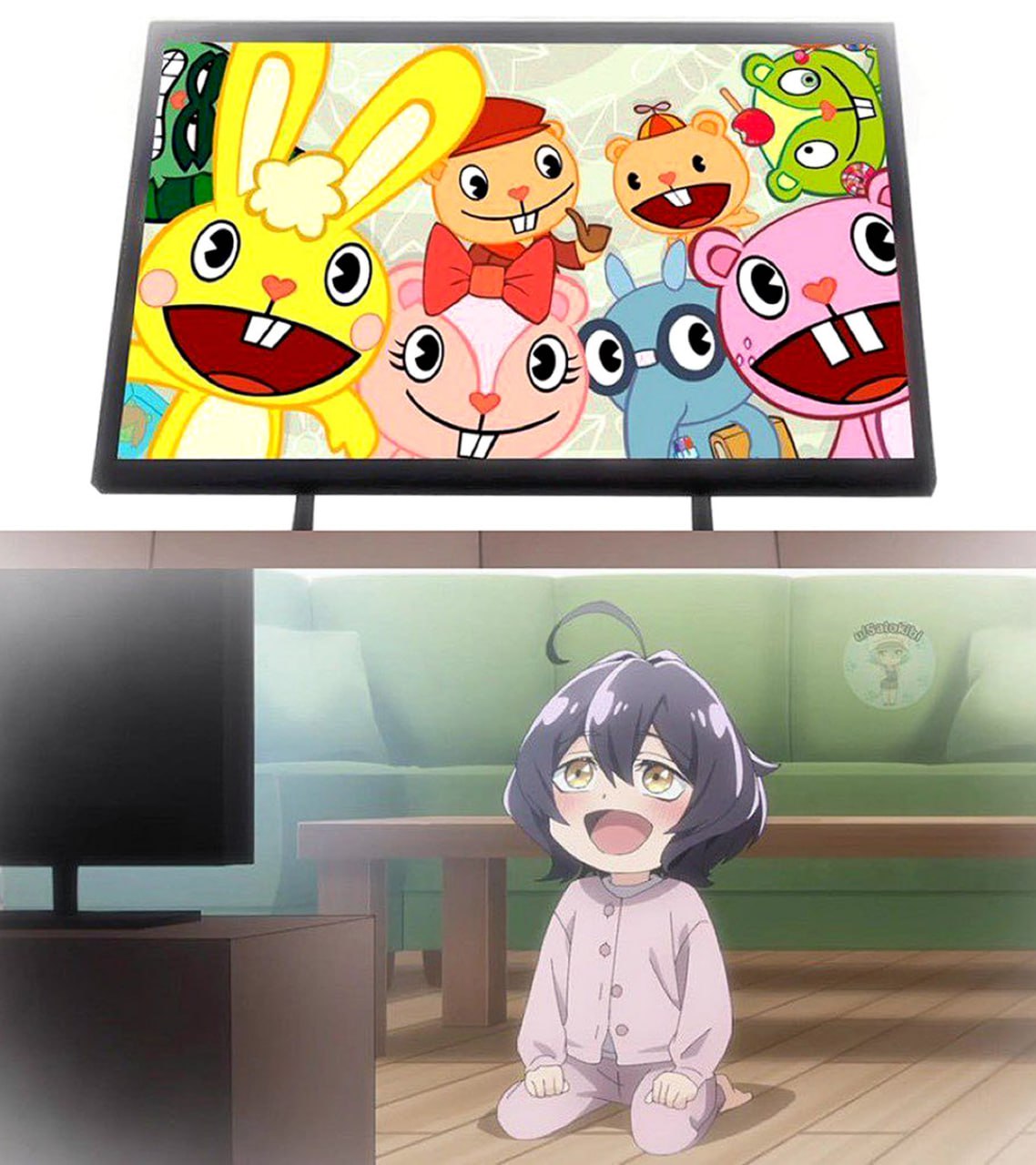 Девочка смотрит Happy Tree Friends Маленькая аниме-девочка смотрит мультфильм «Happy Tree Friends» и улыбается