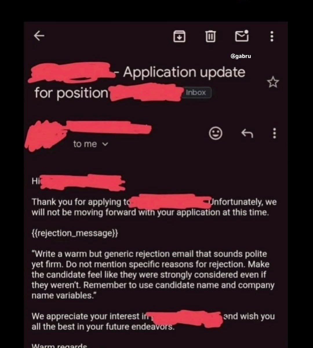 Application update. Rejection message Скриншот электронного письма с отказом в приеме на работу, где вместо текста сообщения отображаются инструкции для составления письма.