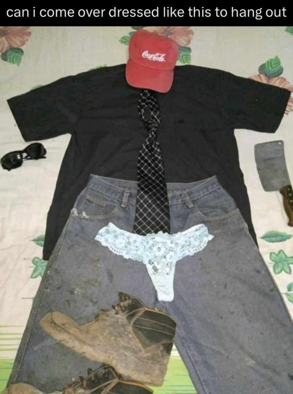 Can I come over dressed like this to hang out Наряд из грязной одежды, галстука, кепки и стрингов, с надписью "can I come over dressed like this to hang out"