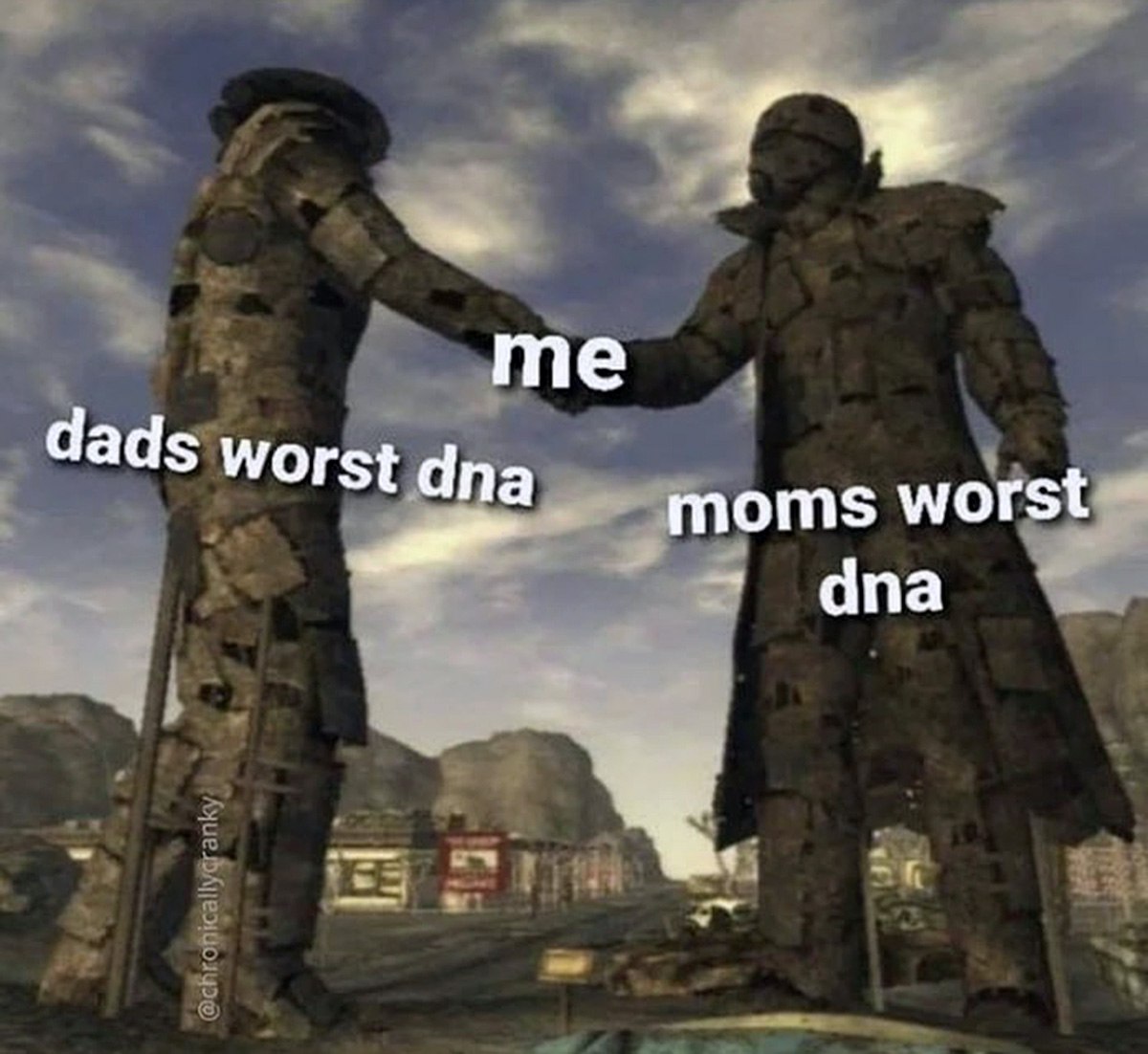 Dads worst dna moms worst dna me Мем с двумя каменными статуями, пожимающими друг другу руки, и подписями: «Dads worst dna», «Moms worst dna» и «Me».