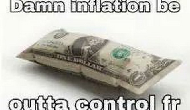 Инфляция вышла из-под контроля Мем с купюрой в один доллар, которая выглядит как подушка, и надписью «Инфляция вышла из-под контроля»