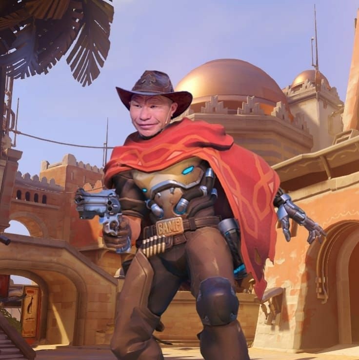 Джон Сина на Маккри Мем, где лицо Джона Сины прифотошоплено к Маккри из Overwatch.