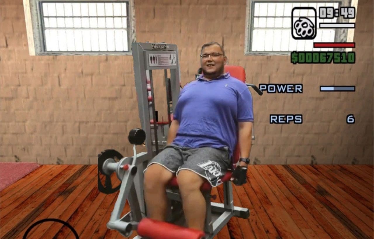 Толстый мужчина в спортзале GTA San Andreas Мем с толстым мужчиной в спортзале из игры GTA: San Andreas.