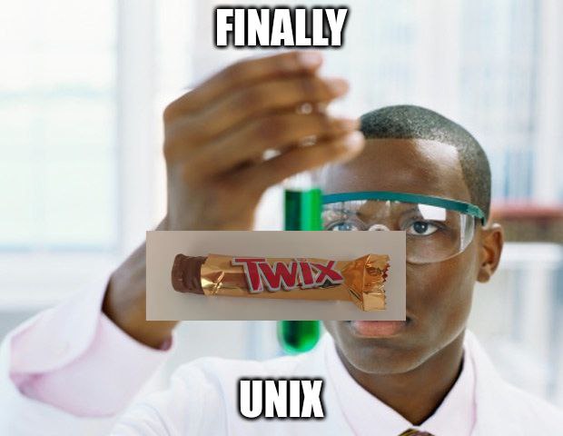 Наконец-то, юникс Мем с ученым и батончиком Twix