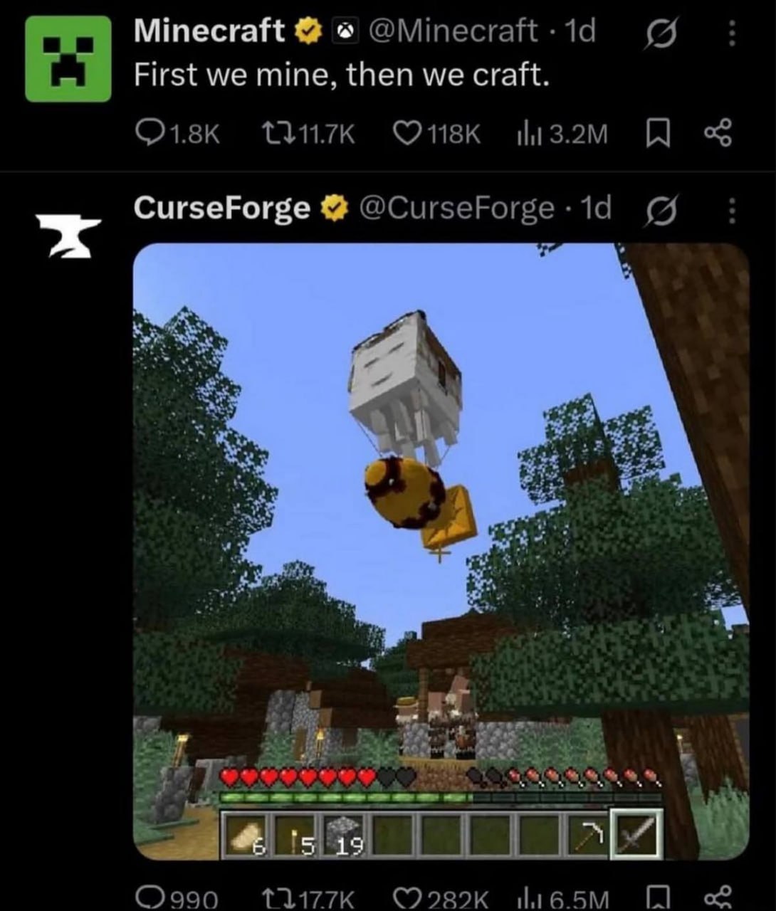 Летающая пчела с домом в Майнкрафте Твит от Minecraft, где написано: "Сначала мы копаем, потом мы создаем". И твит от CurseForge, где показана летающая пчела с домом на спине.
