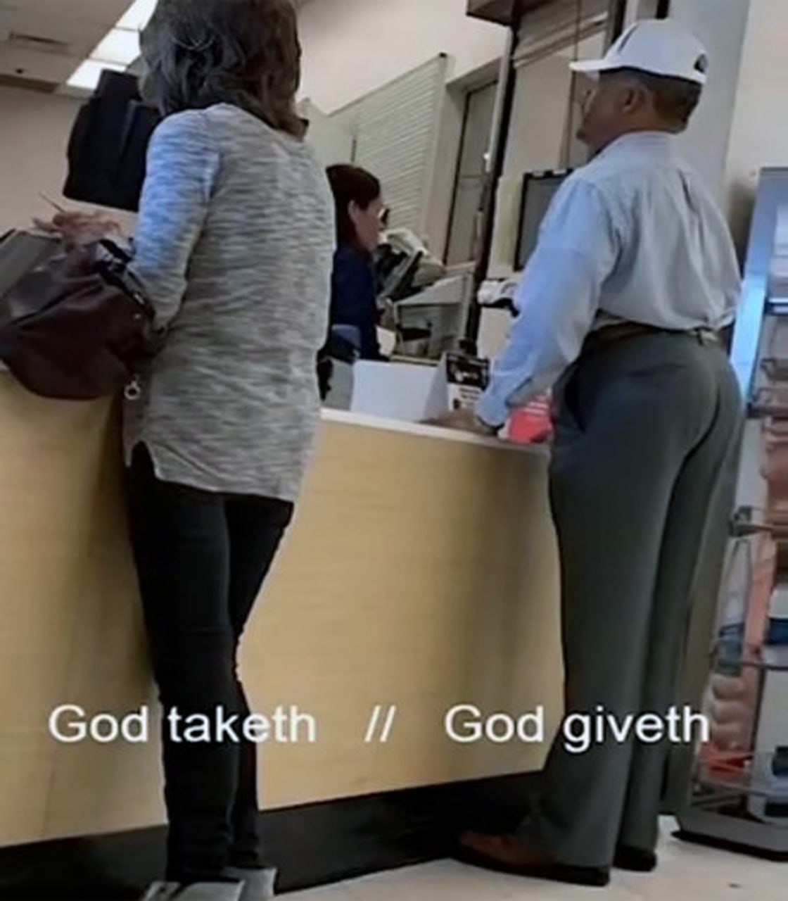 God taketh God giveth Мужчина и женщина в очереди, God taketh God giveth