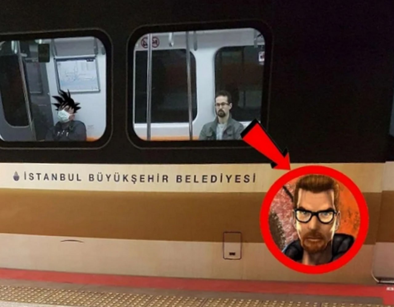 Гордон Фримен в метро Стамбула Мем, где человек, похожий на Гордона Фримена, едет в метро Стамбула вместе с Гоку