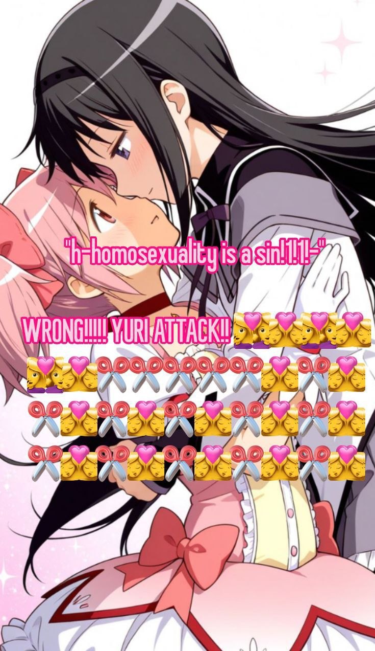 Аниме-мем о поцелуе двух девушек с надписями «Homosexuality is a sin!» и «Wrong! Yuri attack!»
