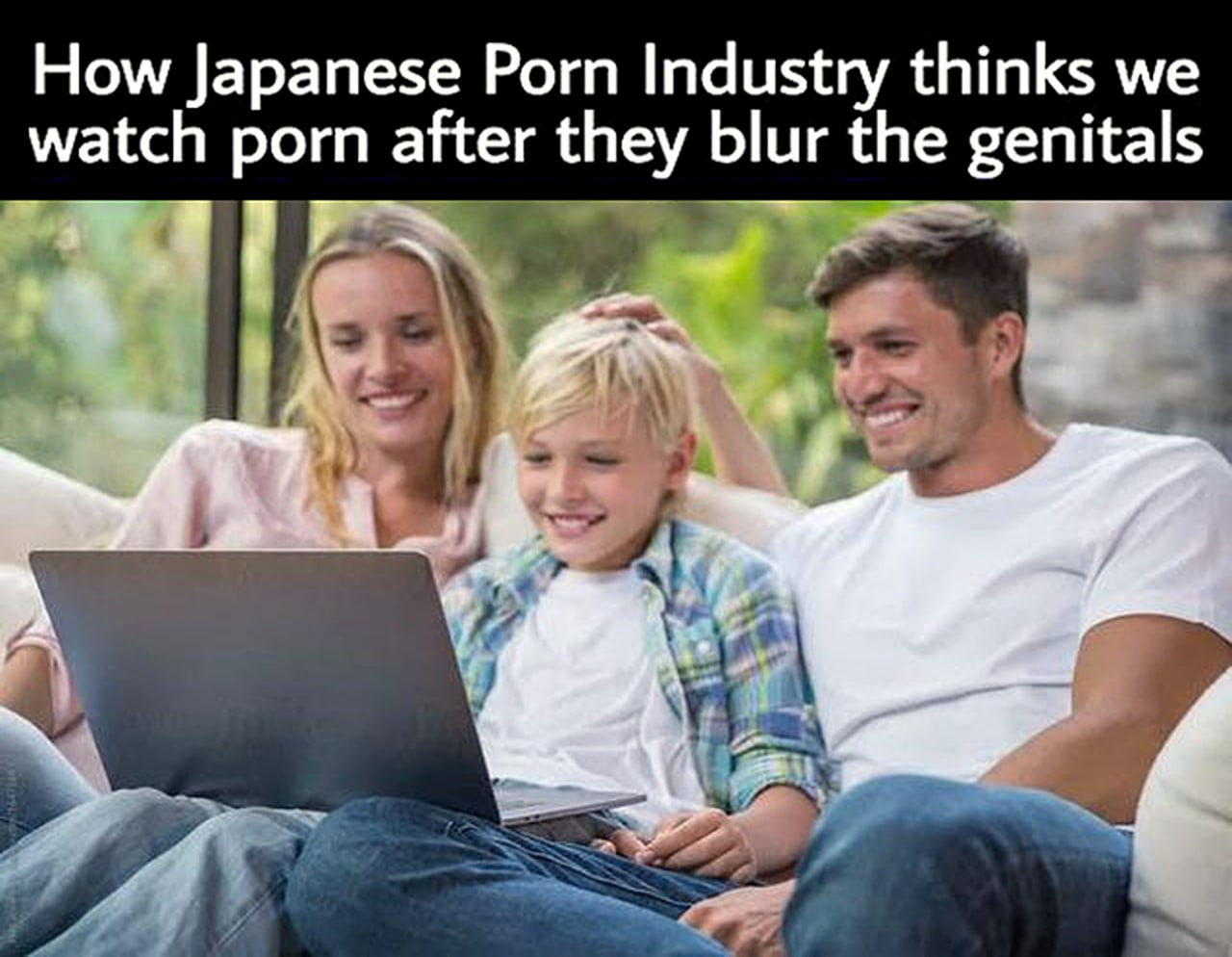 Как японская Porn Industry думает мы смотрим Как японская порноиндустрия думает, что мы смотрим порно после размытия гениталий