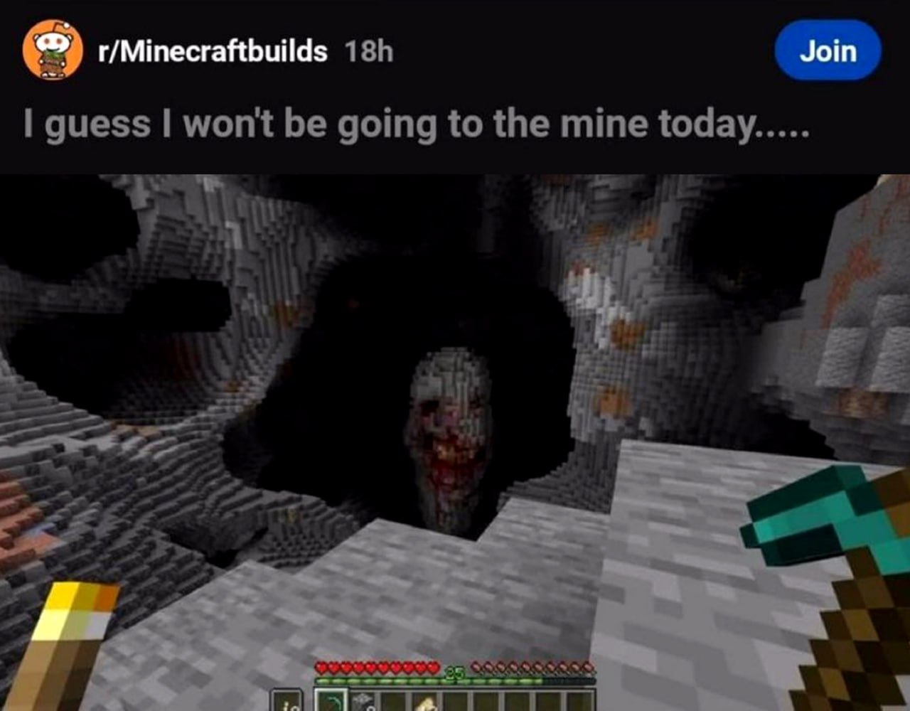 I guess I won't be going to the mine today Персонаж Minecraft испугался жуткого существа в шахте