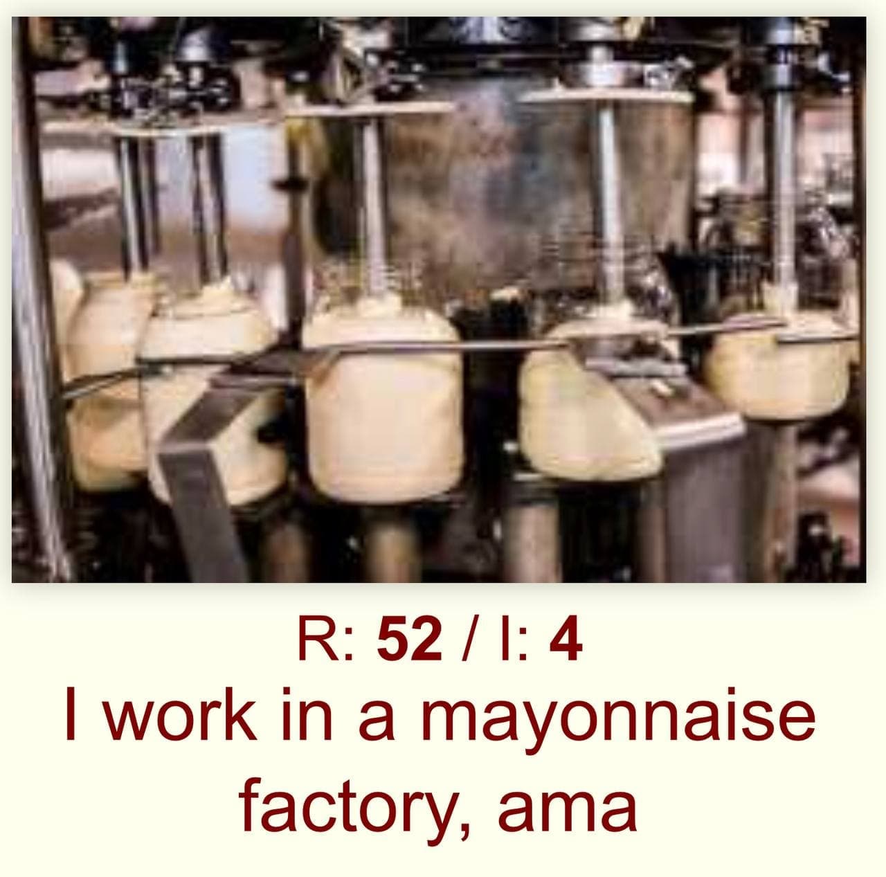 Я работаю на майонезной фабрике Мужчина работает на фабрике по производству майонеза и предлагает задать ему любые вопросы.