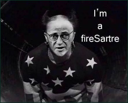 Черно-белый Сартр в свитере со звездами и надписью «I’m a fireSartre».
