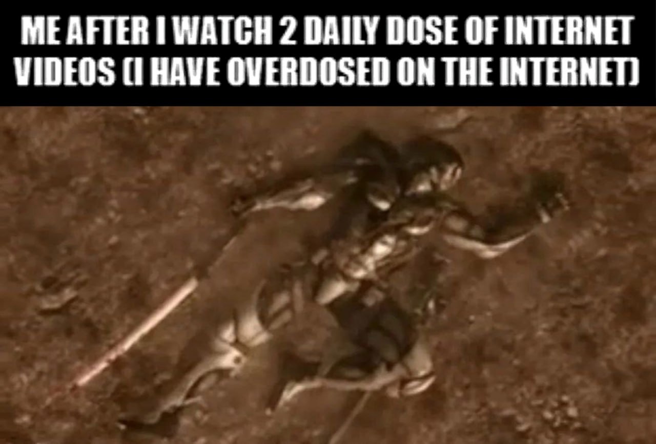Me after I watch 2 daily dose of internet videos Райден из Metal Gear Rising: Revengeance лежит на земле после "передозировки интернетом"