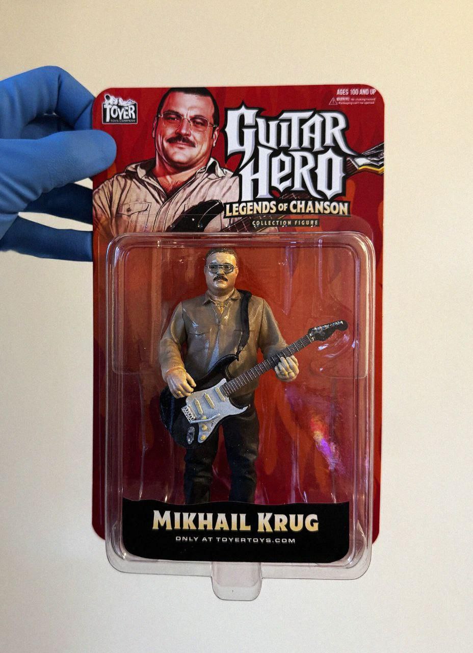 Михаил Круг: Легенды шансона Фигурка Михаила Круга в стиле Guitar Hero: Легенды шансона