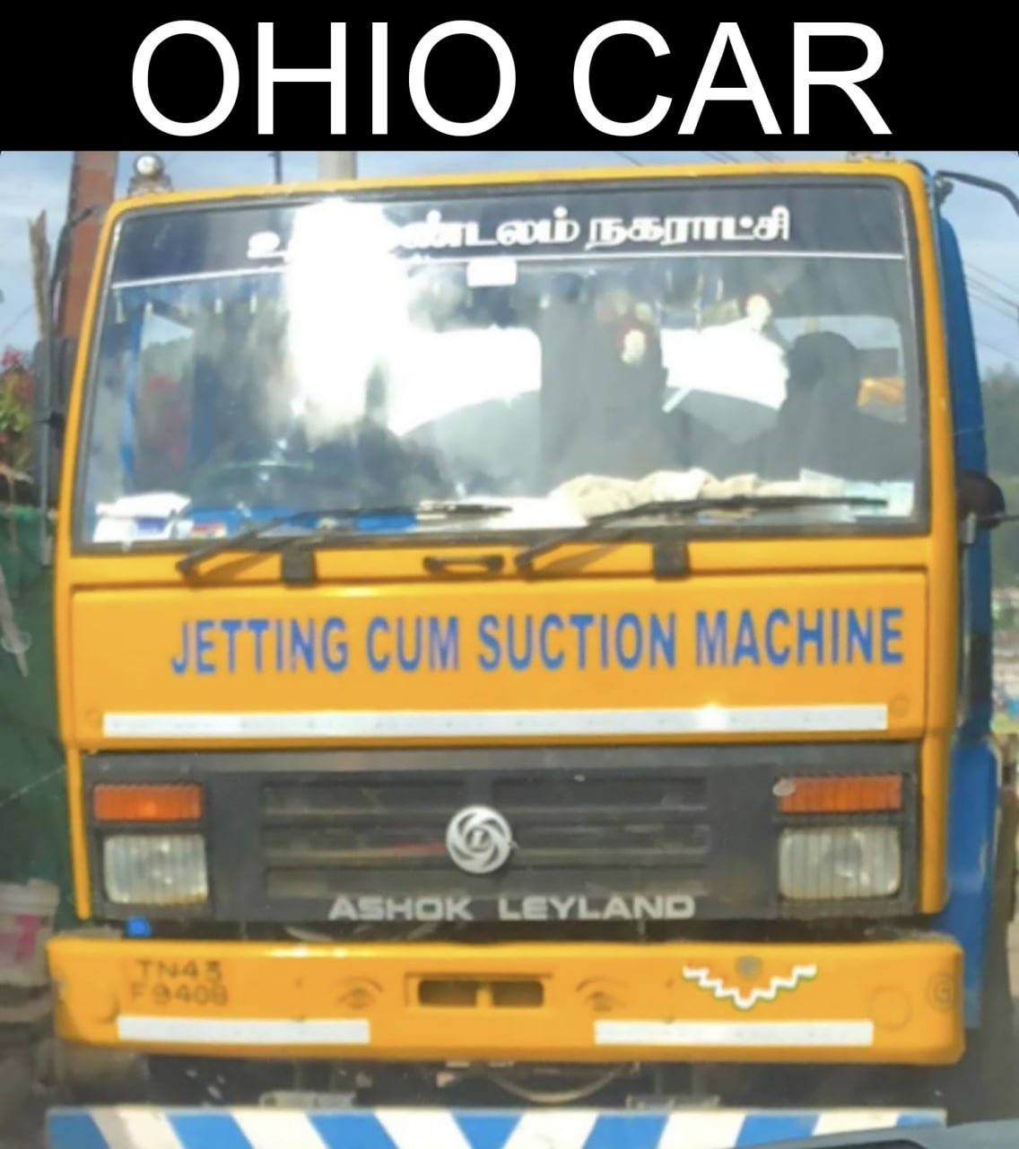 OHIO CAR JETTING CUM SUCTION MACHINE Мем с надписью Ohio Car и изображением желтого грузовика с провокационной надписью.