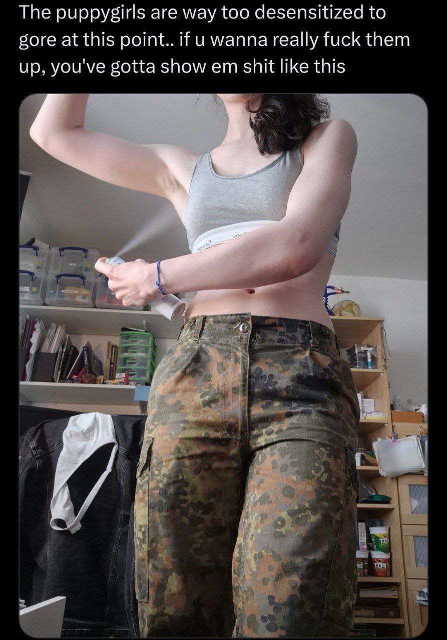 Провокационная подпись о puppygirls, которых уже не удивляет gore, с фотографией девушки в камуфляжных брюках и с необычным предметом в руках