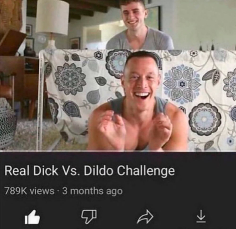 Real Dick Vs. Dildo Challenge Мем с изображением скриншота YouTube-видео под названием «Real Dick Vs. Dildo Challenge» с двумя улыбающимися мужчинами на фоне.