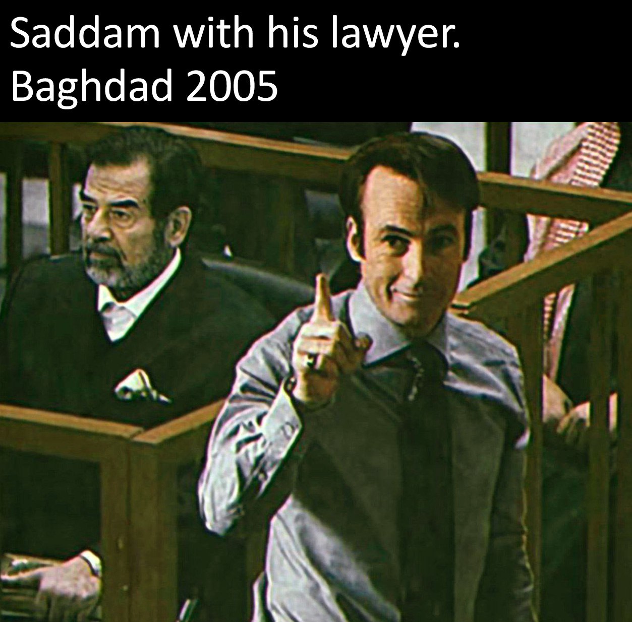 Саддам со своим адвокатом. Багдад 2005 Саддам Хусейн и его адвокат Сол Гудман в Багдаде в 2005 году