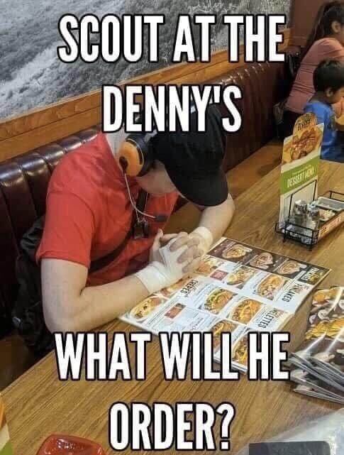Скаут в Denny's что закажет Скаутер из Team Fortress 2 сидит в ресторане Denny's и изучает меню, а заголовок спрашивает, что он будет заказывать.
