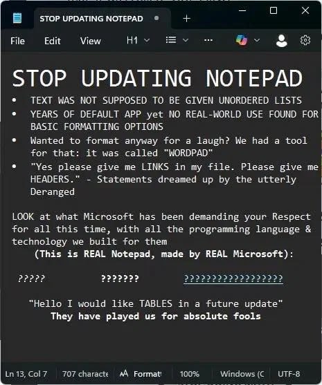 Саркастичный скриншот Notepad с просьбой добавить таблицы в следующем обновлении и призывом прекратить обновлять приложение.