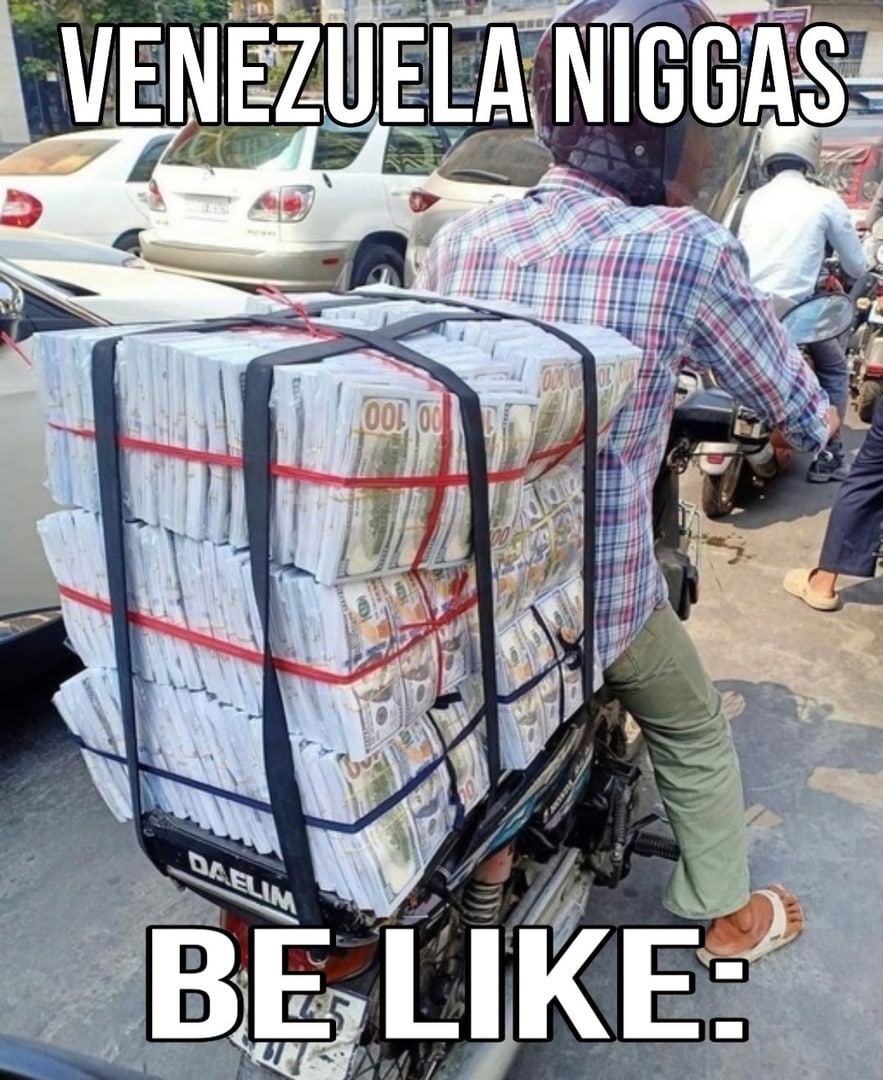 Venezuela niggas be like Мем с человеком, который везет огромную пачку денег на мотоцикле