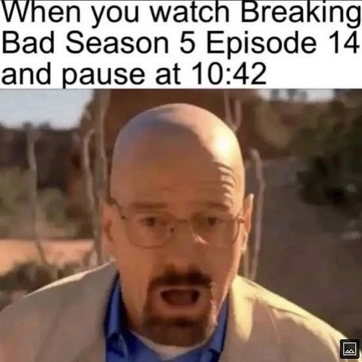 Уолтер Уайт в шоке, Breaking Bad Мем с Уолтером Уайтом, застывшим в шоке или удивлении.