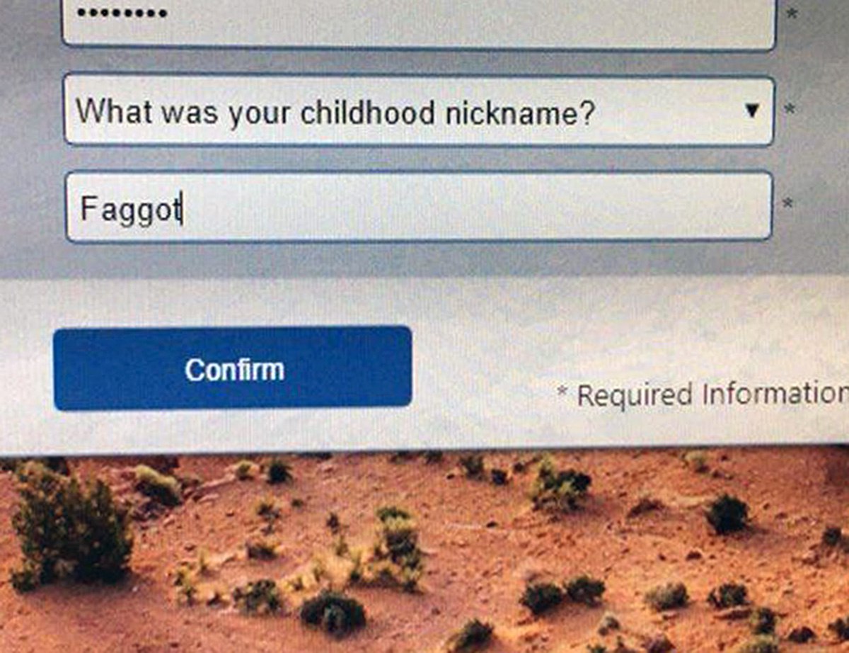 What was your childhood nickname? Faggot Пользователь вводит "Faggot" в поле "Какое у вас было прозвище в детстве?".