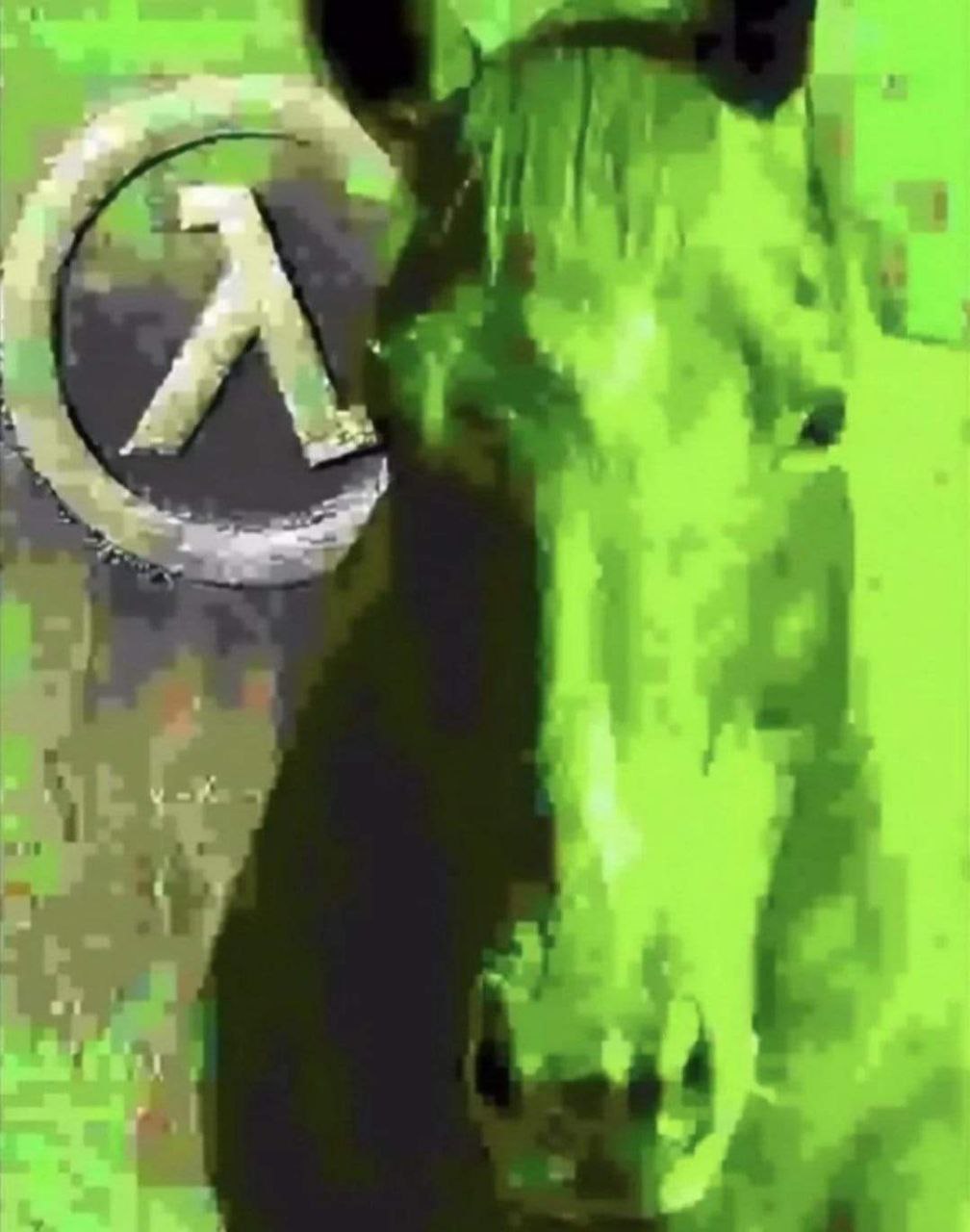 Зелёная лошадь Half-Life Ярко-зелёная лошадь с логотипом Half-Life на фоне.